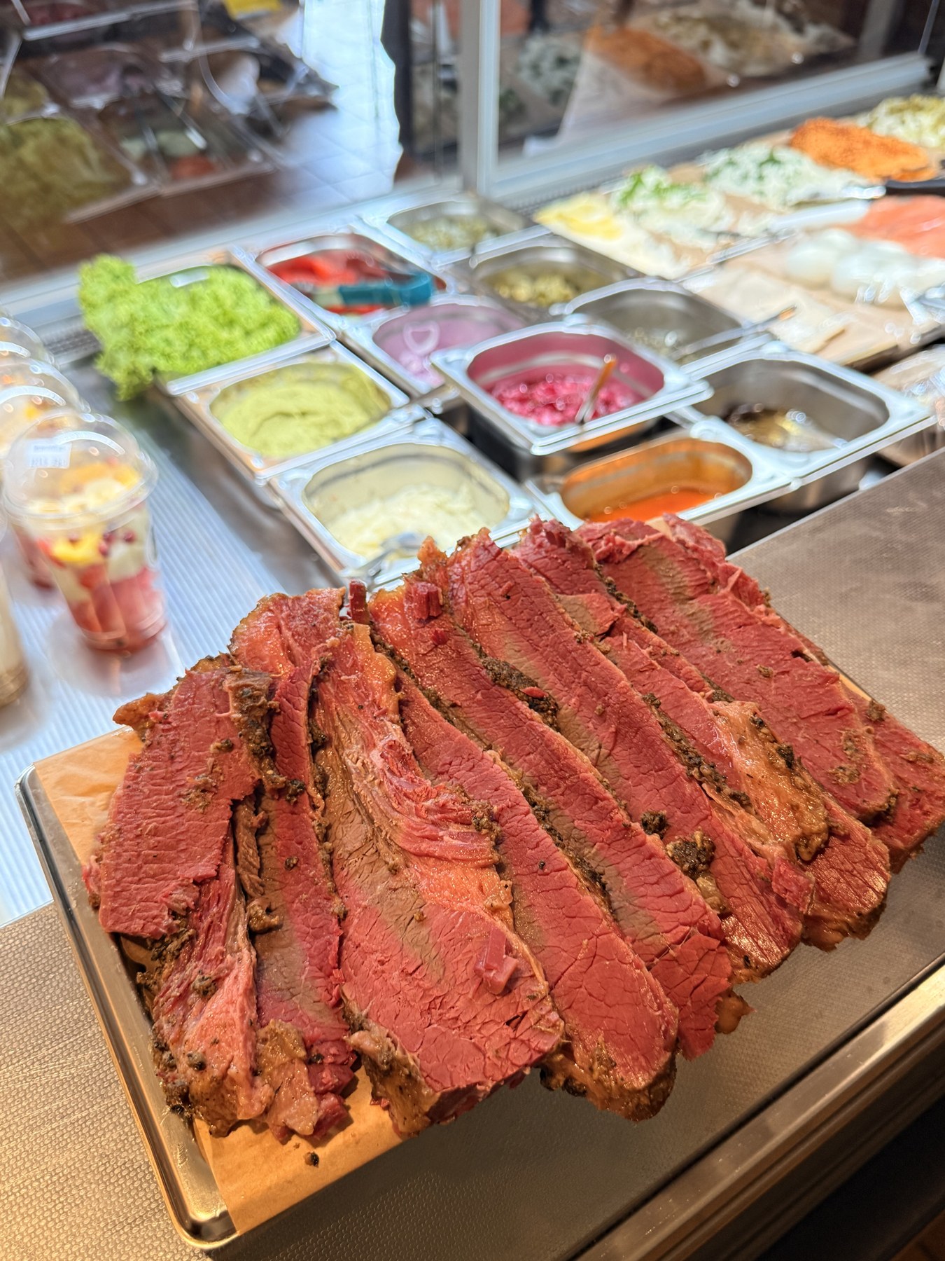Frisch live geschnittenes Pastrami